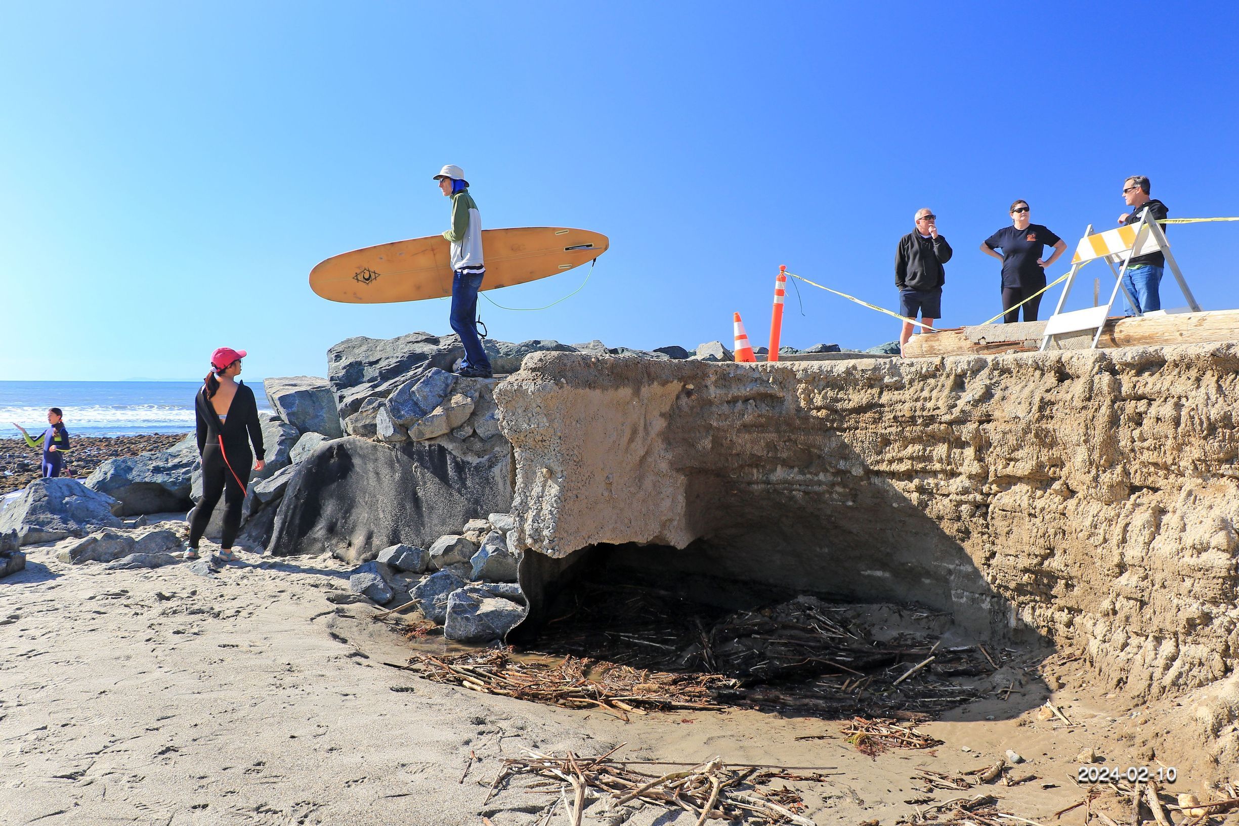 2024-02-10_94_San Onofre_Old Man's Parking Lot Damage.JPG